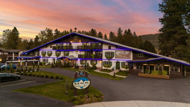 Blue Elk Inn