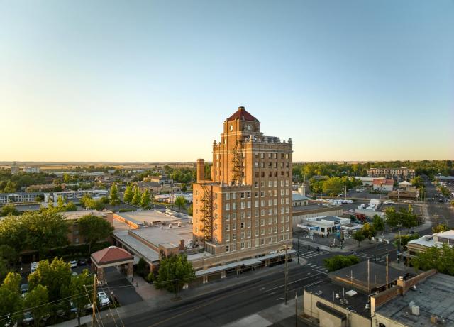 Marcus Whitman Hotel