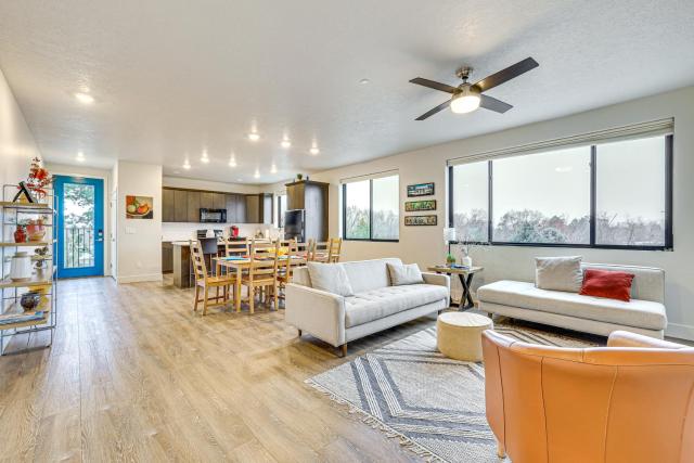 2 Mi to Dtwn: Dog-Friendly Gem w/ Patio in Boise