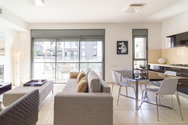 Stunning 2BR-2BA SeaView Apt TLV By SweetyGuest