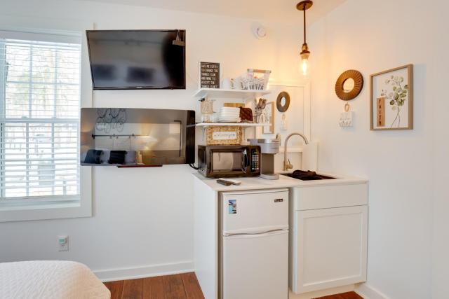 New Studio Walkable to Lake & Village w/ Pool!