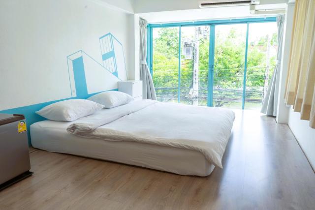 Chapter 1 Hostel
