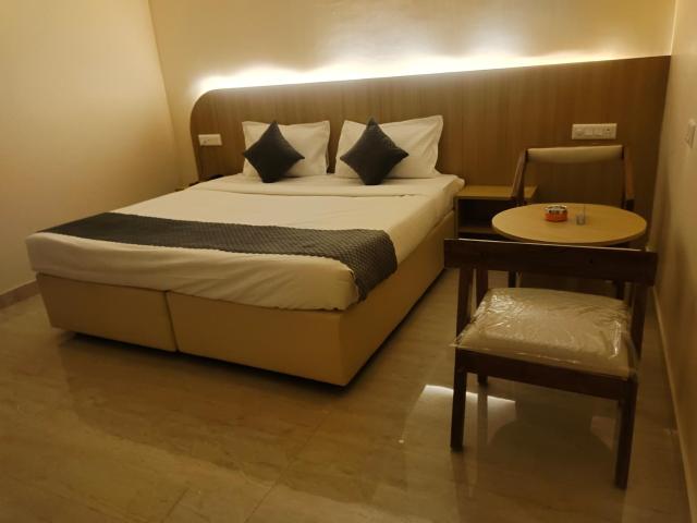 Hotel Meridian Blue