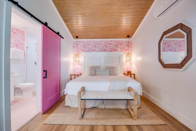 Birds of a Feather at Custom House Inn