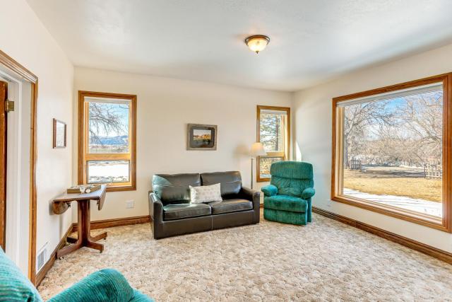 Patio & Mountain Views: Farmhouse in Mancos!