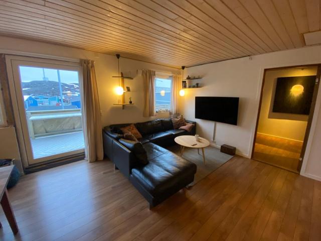 1-Bedroom Apartment In City Center