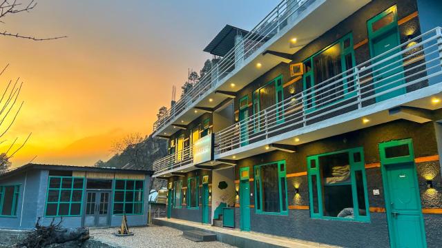 Traverse Hostel Kasol - River Access