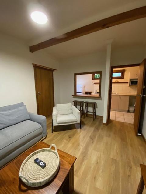 Tallow Beach Motel