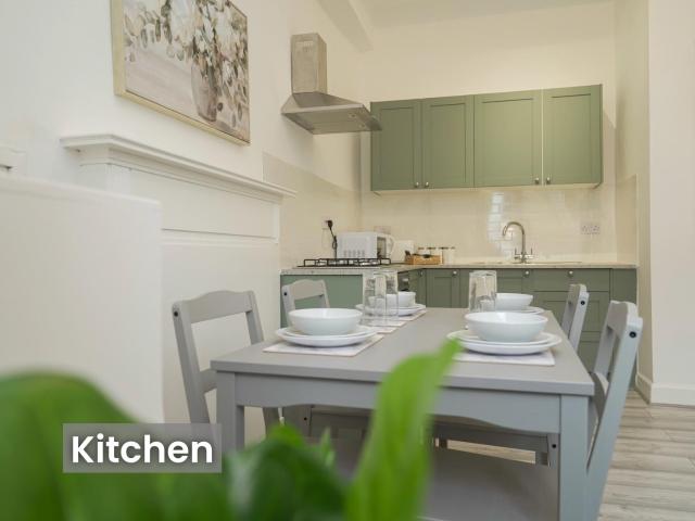 Edinburgh Modern Apartment in Haymarket, city centre