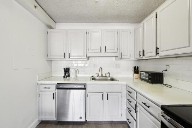 Legacy at Imperial Village 201 I 2 Bed 2 Bath