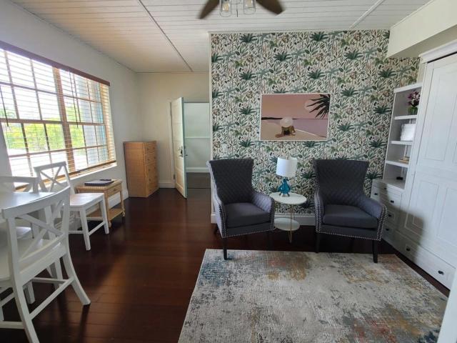 Three Duval Street Suites w parking and pool