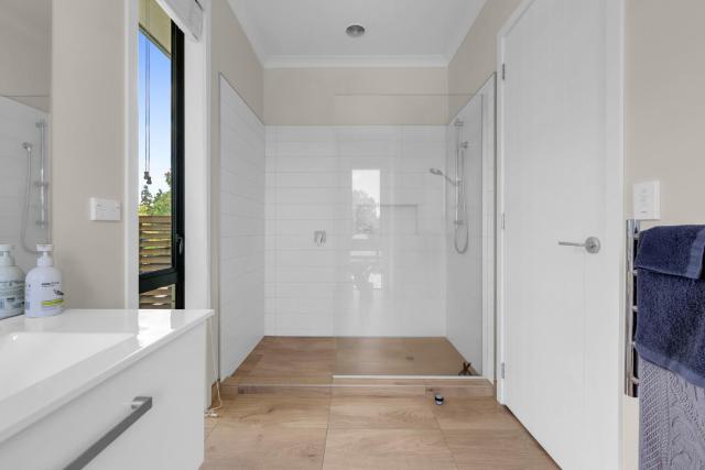 Peter's Puketaha Homestay