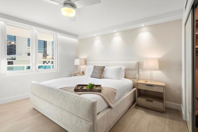 1 Bedroom Plus Den Private Residence at Roney Palace -608
