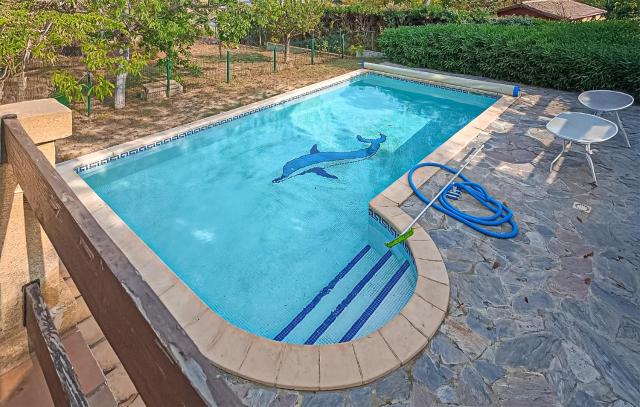 Gorgeous Home In Cruzy