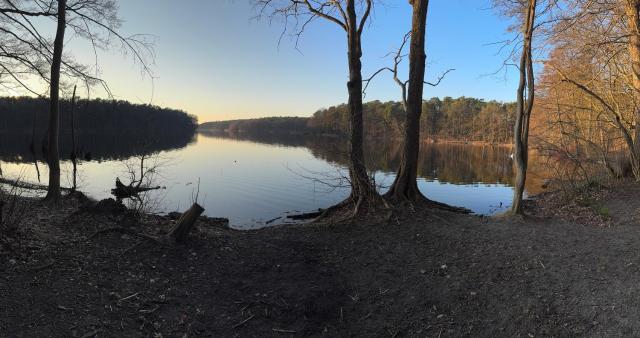 Lake House Hostel