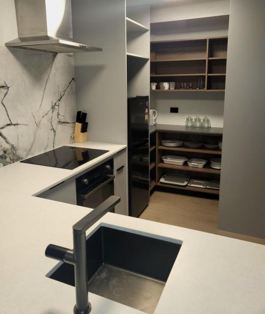Epsom Escape Stylish Apartment
