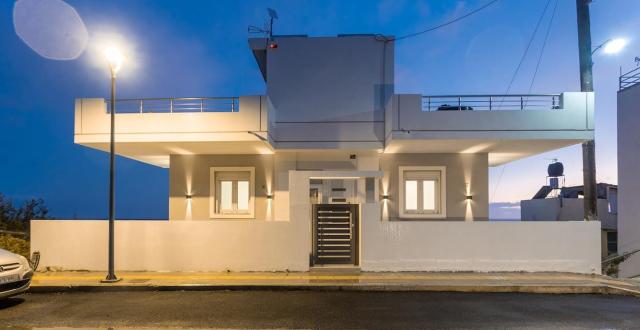 Avra 1 modern seaview home