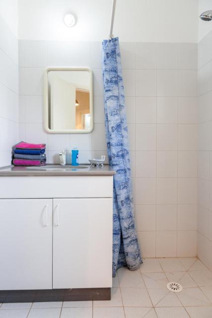 one room studio apartment and garden