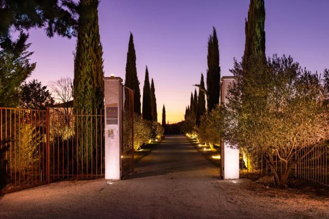 La Bastide de Damien, 5 clefs Demeure d'Exception et Table Remarquable dans le guide Teritoria, JACUZZI Privatif, Cuisine étoilée Dominique Frérard
