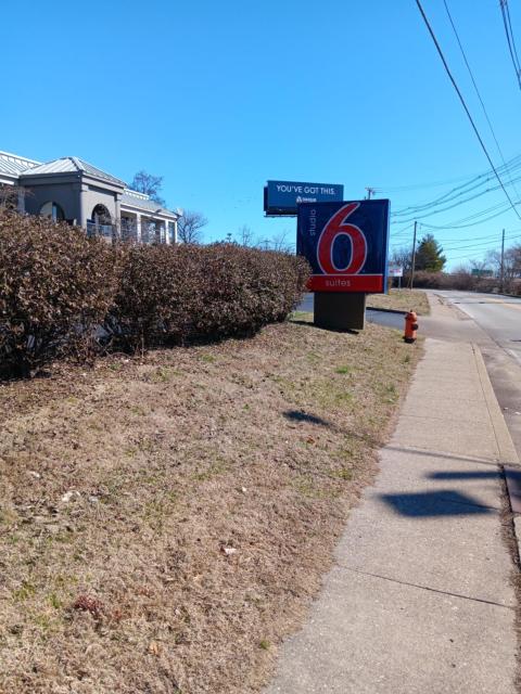 Studio 6 Suites Louisville KY Airport/Expo Center