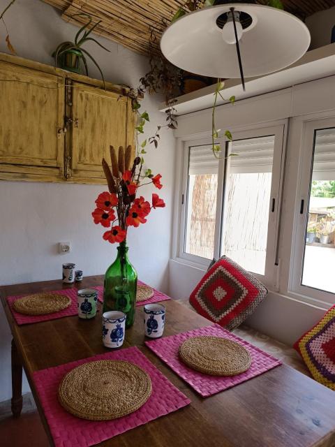 Alojamiento Rural Casa Águila con piscina privada para 6 personas