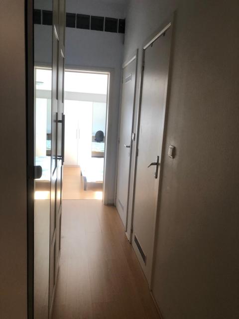 Appartement, deux chambres au pied du métro Montgomery