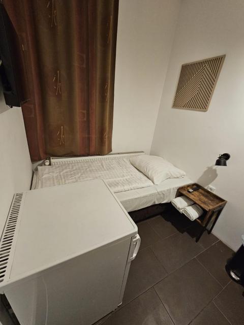Hostel Sleep INN
