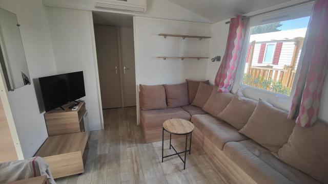 Mobile-Home 6-8 personnes - camping " Les sables du midi"