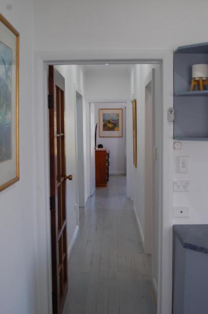Affordable full house for family and pet friendly
