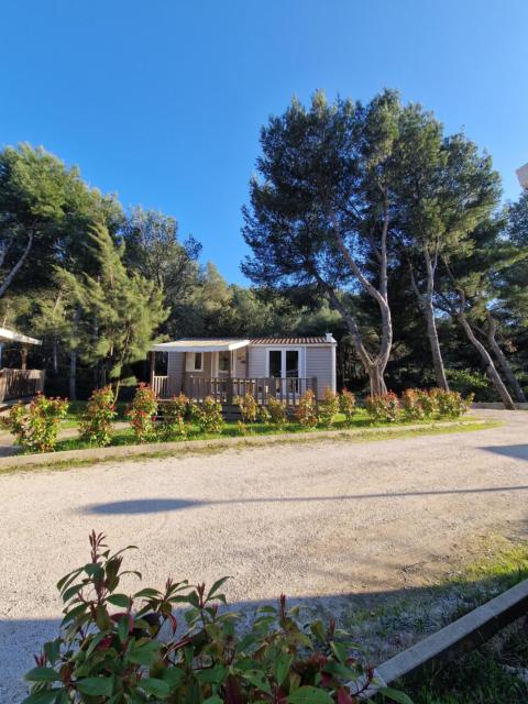 Camping Aux Portes De Cassis - Hôtellerie de Plein Air
