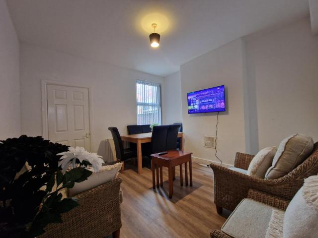 Nice Living Serviced Accommodations Leicester 2
