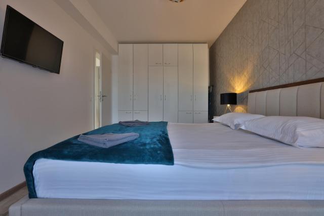 Ada Homes B4628