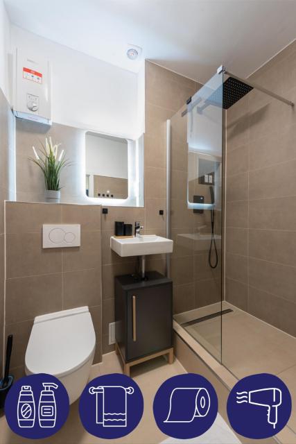 Modernes, zentrales City-Apartment am Kennedyplatz, nahe Hauptbahnhof und Limbecker Platz, lichtdurchflutete Räume