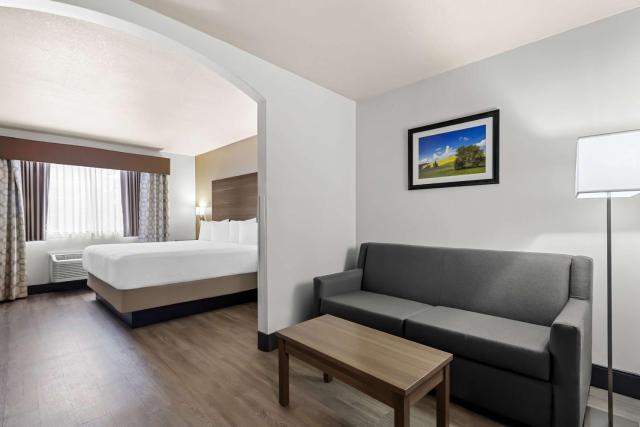 Best Western Plus Caldwell Inn & Suites