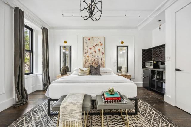 The Perfect Apt for Large Groups Sleeps 10