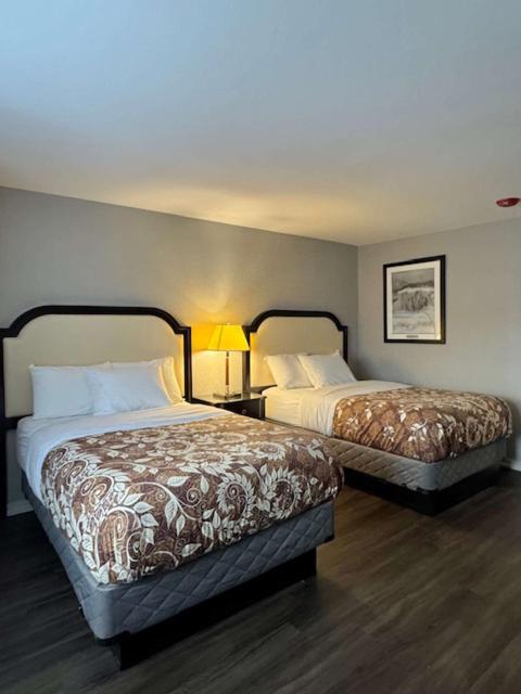 Big Bird Inn Wawa, SureStay Collection by Best Western