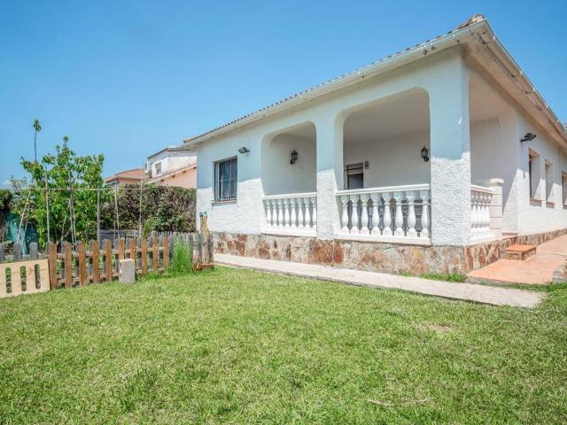 Preciosa casa con un enorme jardín