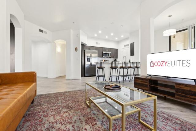 CozySuites Glendale by the stadium with pool 30