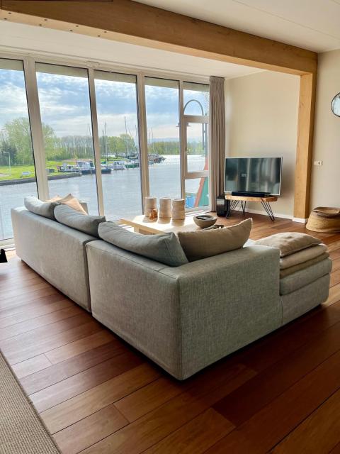 Sa-Mar Stavoren - Uniek Appartement - Panoramisch uitzicht over de haven