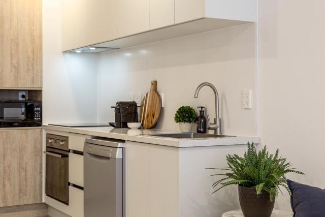 Central City Modern 1BR Apt w Pool & Gym