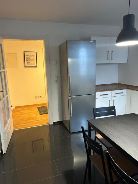 Gemütliche und zentrale 3 Zimmer-Apartment in der unmittelbaren nähe von FFM