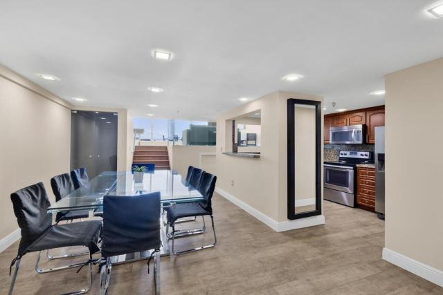 Shine Suites Balcony Duplex 12