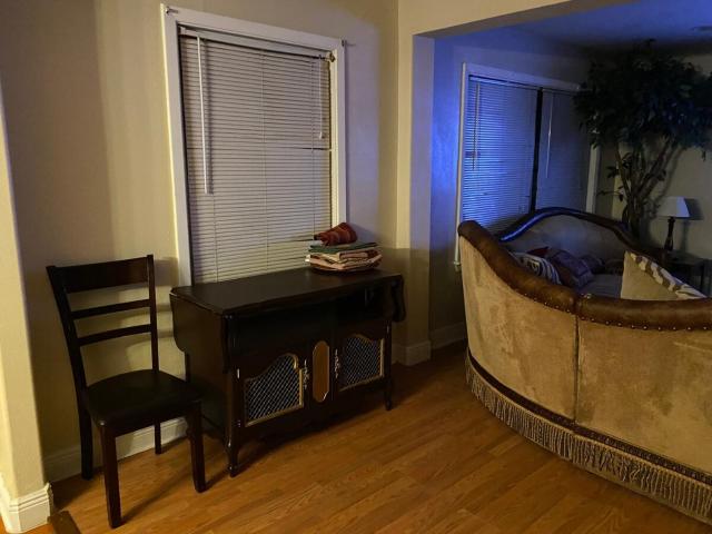 Quiet, Spacious, Historical District Home Near HOU Hobby Airport