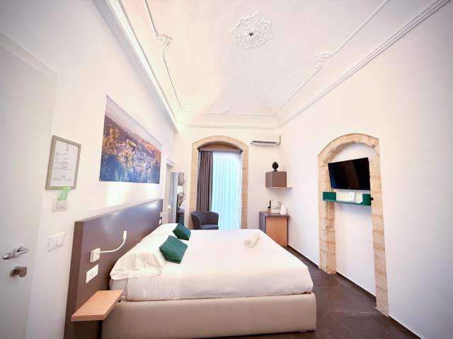 Ad Maiora - Design Rooms