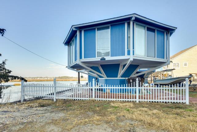 Coastal Oasis w/ Marsh Views in North Myrtle Beach