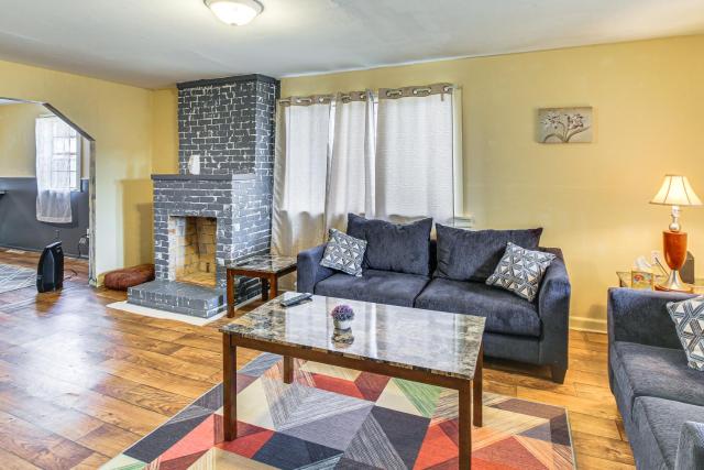 Pet-Friendly Little Rock Home on Spacious Lot