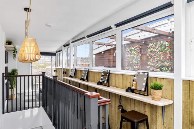 Driftwood House - Scandi style in central Brighton