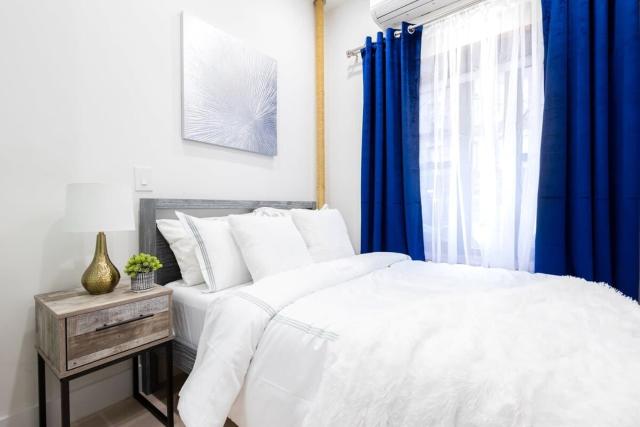 317-1AN - New Modern 1BR W&D Walk to Central Park