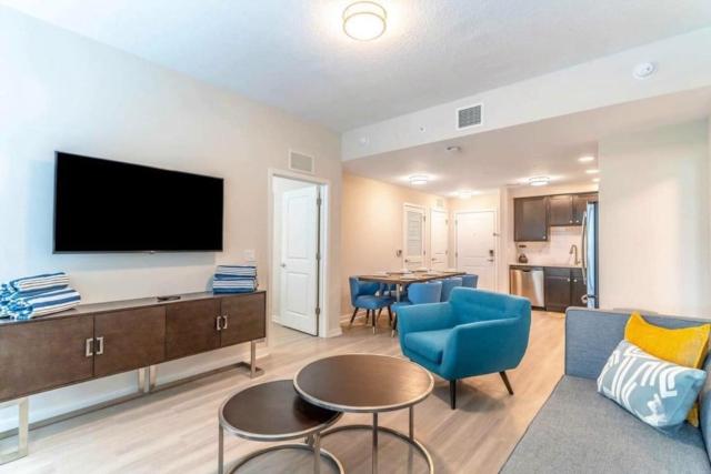 Stylish Apartment at Vista Cay