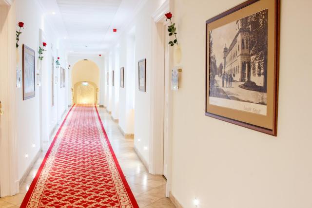 Hotel Kristály Imperial